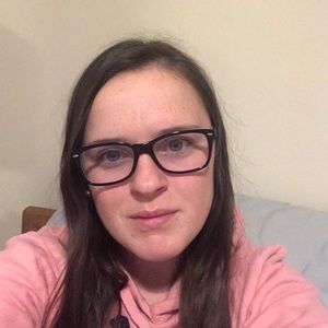 Meet your Posher, Courtney